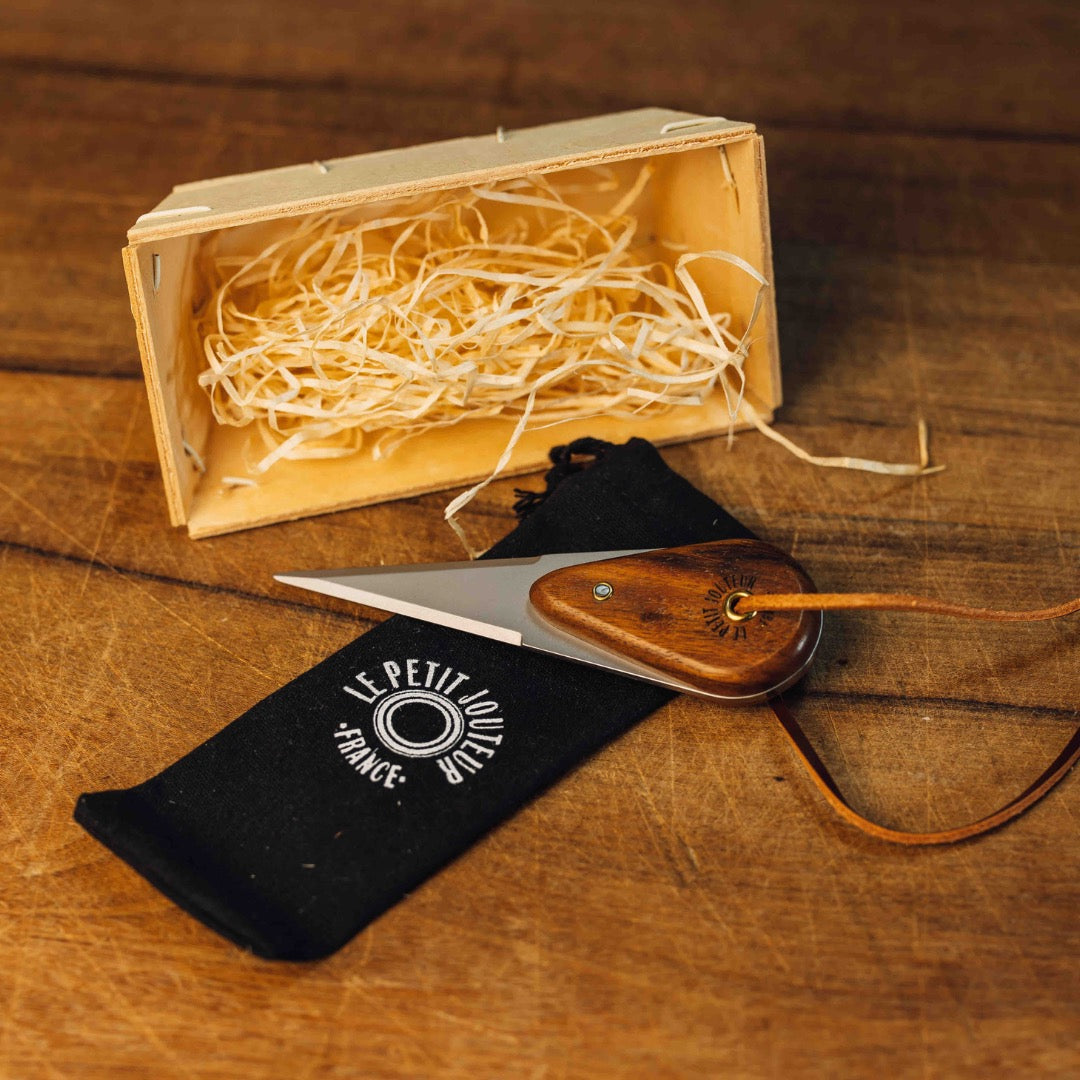 Couteau à huîtres Noyer &#8211; Le Petit Jouteur &#8211; Boutique Gueuleton